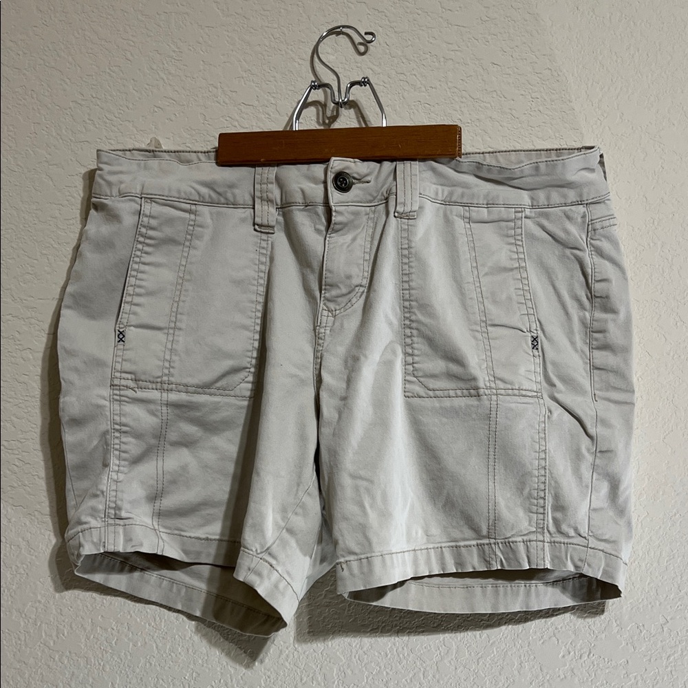 Jag Jeans Women's Light Tan Cargo Shorts